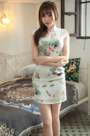 《隔壁女邻居》在线看_超清手机在线观看